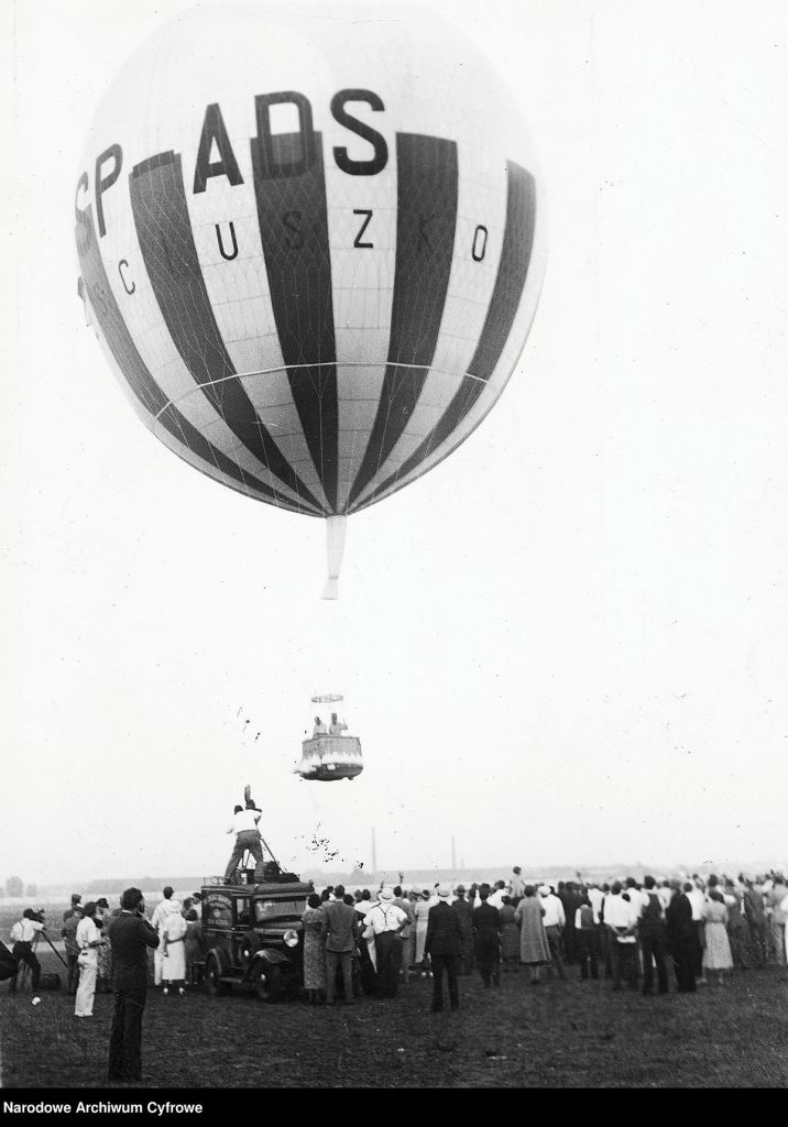 Start balonu „Kościuszko” do zwycięskiego lotu w USA. XXI Międzynarodowe Zawody Balonowe o Puchar im. Gordona Bennetta. Lotnisko w Glenview koło Chicago, 2 września 1933 r. (NAC)