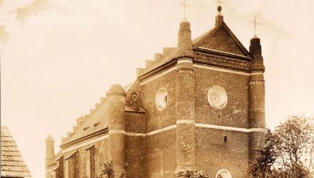 Kościół w Serocku w 1913 r. (fot. K. Skórewicz, Galeria Fotografii Towarzystwa Opieki nad Zabytkami Przeszłości)