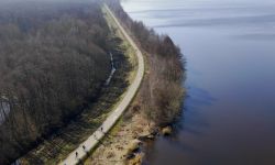 Ścieżki rowerowe wokół Jeziora Zegrzyńskiego (fot. Urząd Gminy Nieporęt)