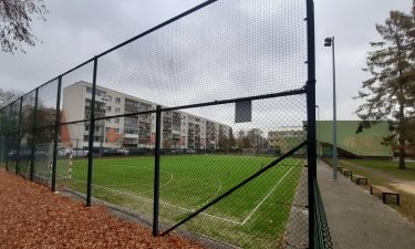 Wyremontowane boisko sportowe przy Szkole Podstawowej nr 3 w Legionowie (fot. GP.kj) 1