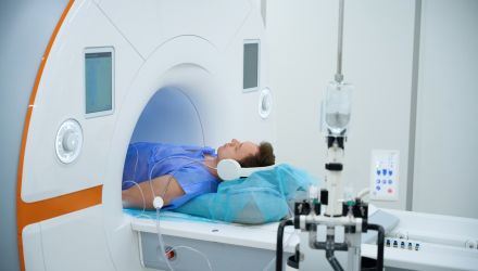 Opis rezonansu magnetycznego głowy – co warto wiedzieć?