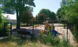 Plac zabaw przy ulicy Zegrzyńskiej 75 (fot. GP.kj)
