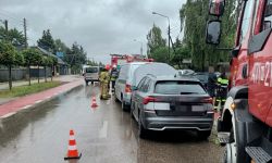 Zderzenie czterech aut na Modlińśkiej w Jabłonnie (fot. KP PSP w Legionowie)