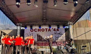 Chór Cegla Band podczas występu w Warszawie, 3 sierpnia 2025 r. (fot. Chór Cegla Band)
